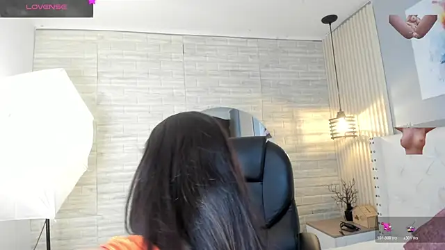 sussy  stone online show from March 6, 12:11 pm