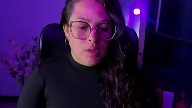 SaraThomso online show from September 9, 3:27 am