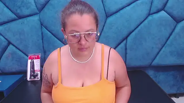 SaraThomso online show from February 26, 2:52 am