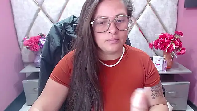 SaraThomso online show from March 16, 2:53 am