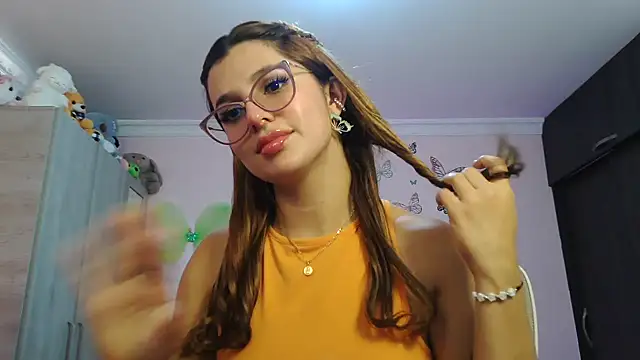 caroline jonson online show from October 24, 3:33 pm