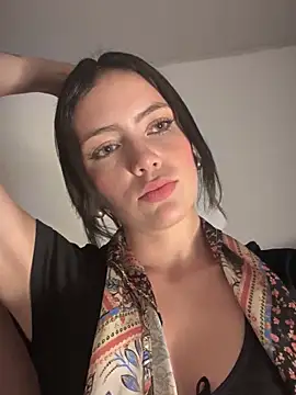 Lorraine Leon online show from January 21, 2:33 am