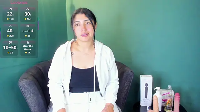 Snapshot of Danna_777_ chatting on October 9, 11:49 pm Danna 777 online show from October 9, 11:49 pm
