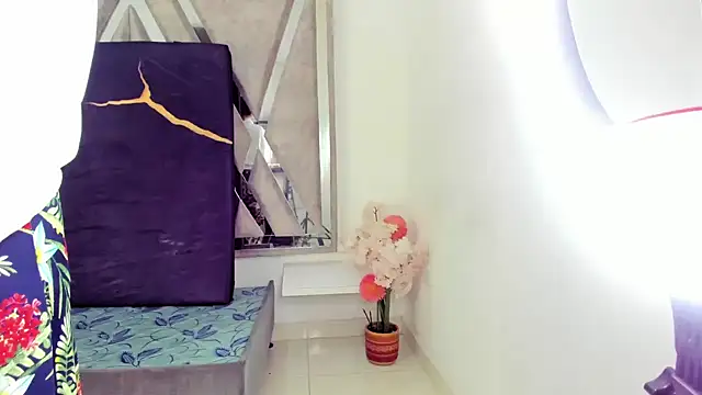 Snapshot of Danna_777_ chatting on February 15, 3:31 am Danna 777 online show from February 15, 3:31 am