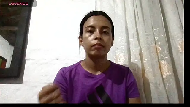 Snapshot of stefany_sexxx chatting on February 13, 12:46 am stefany sexxx online show from February 13, 12:46 am