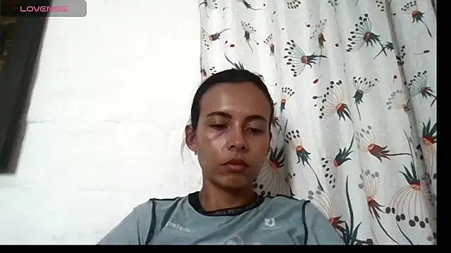 Snapshot of stefany_sexxx chatting on January 20, 6:21 pm stefany sexxx online show from January 20, 6:21 pm