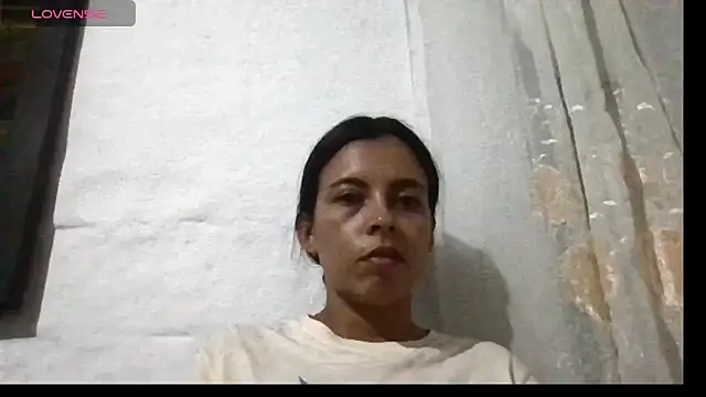 Snapshot of stefany_sexxx chatting on February 9, 12:49 am stefany sexxx online show from February 9, 12:49 am