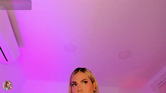 Shelynna azzul online show from March 8, 8:12 pm