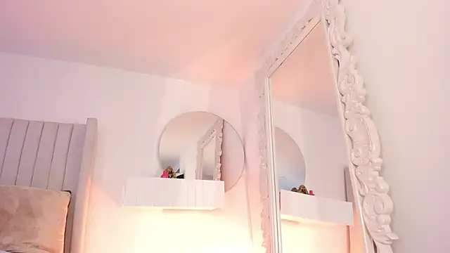 Shelynna azzul online show from March 9, 7:50 pm