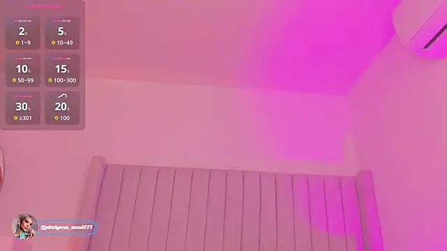 Shelynna azzul online show from December 20, 8:22 pm