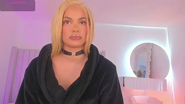 Shelynna azzul online show from November 27, 8:09 pm