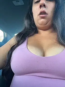 Snapshot of hotpinkangel chatting on June 11, 2:11 am hotpinkangel online show from June 11, 2:11 am
