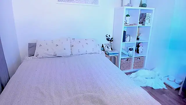 Sasha Miro online show from February 3, 2:00 am