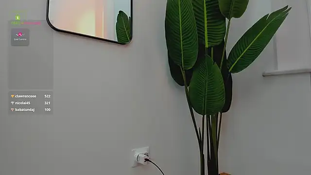 Snapshot of Whitney_Svonn chatting on December 29, 7:22 pm Whitney Svonn online show from December 29, 7:22 pm