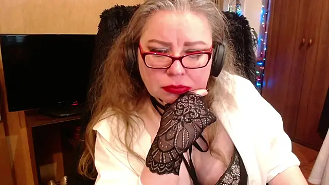 Miss Tress online show from February 2, 11:32 pm