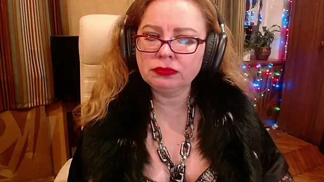 Miss Tress online show from October 29, 10:20 pm