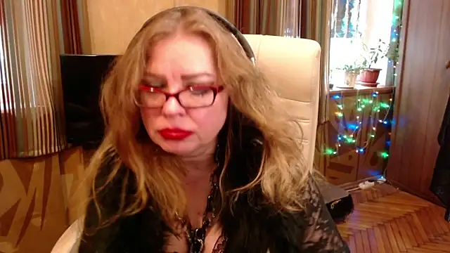 Miss Tress online show from May 25, 8:13 am