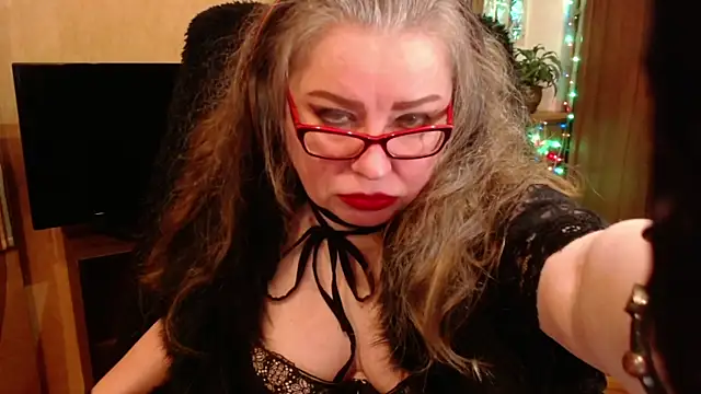 Miss Tress online show from January 19, 8:09 pm