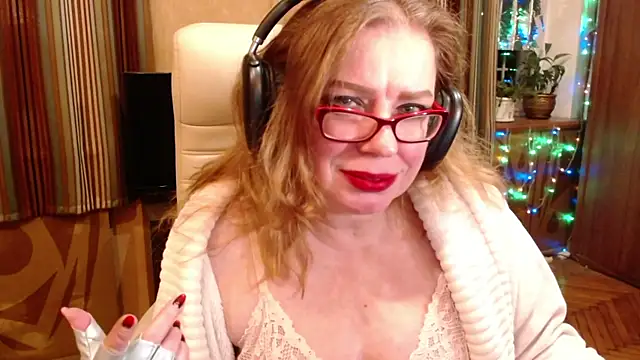 Miss Tress online show from January 18, 7:28 pm