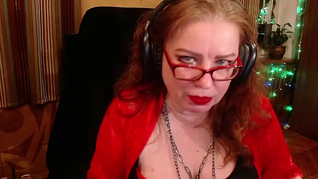 Miss Tress online show from October 8, 11:49 pm
