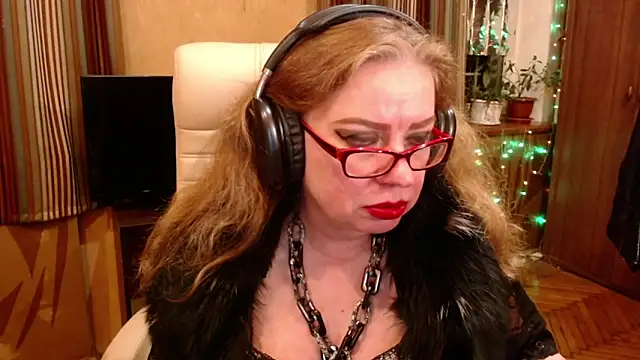 Miss Tress online show from May 20, 10:29 pm