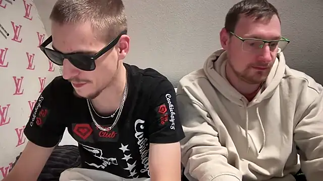 Snapshot of Relsxboy chatting on January 10, 11:50 pm Relsxboy online show from January 10, 11:50 pm