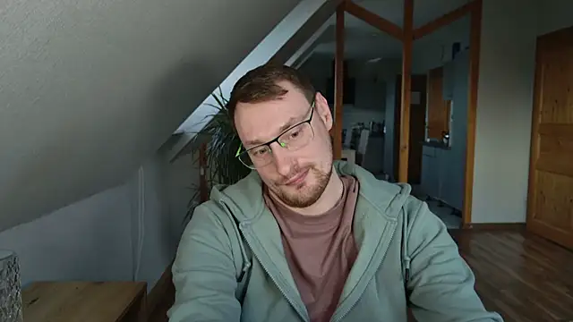 Snapshot of Relsxboy chatting on February 26, 5:00 pm Relsxboy online show from February 26, 5:00 pm