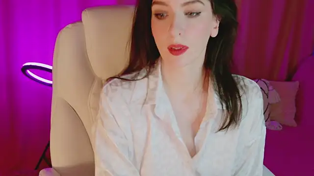 AndreaAshton online show from December 5, 2:17 pm