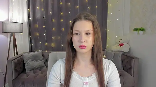 Cute  Alicia online show from February 20, 12:30 am