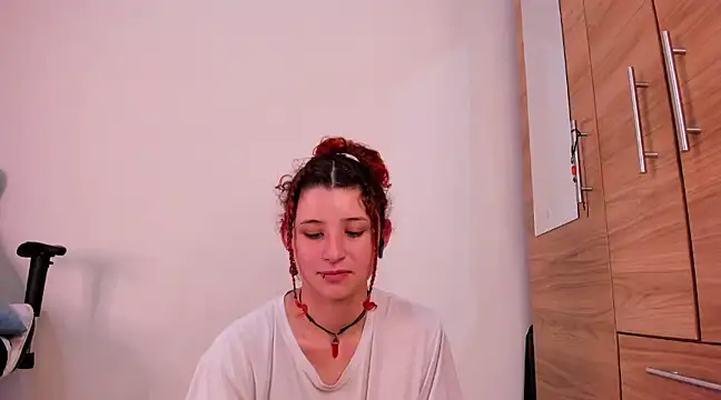 Snapshot of valent_27 chatting on March 10, 6:16 am valent 27 online show from March 10, 6:16 am