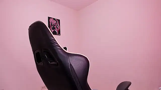 valent 27 online show from February 7, 7:11 pm