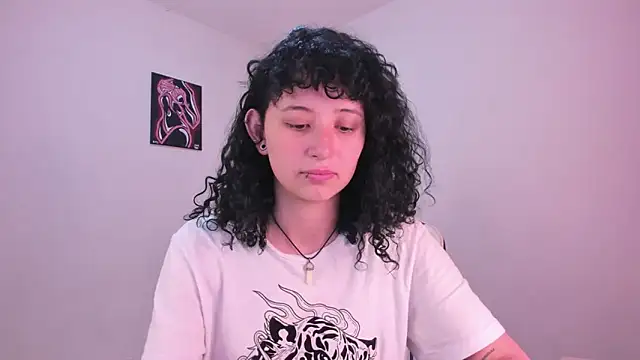 valent 27 online show from December 5, 5:55 pm