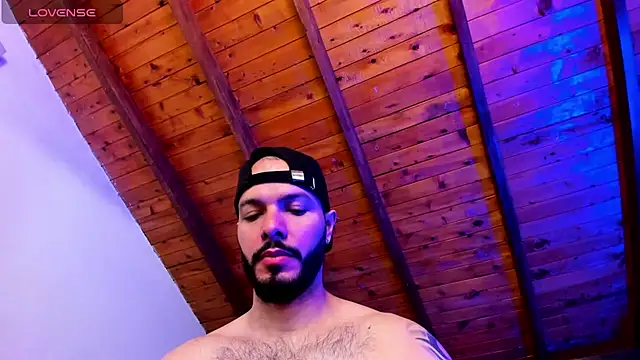 Snapshot of Tom_Bailey chatting on February 2, 12:37 pm Tom Bailey online show from February 2, 12:37 pm