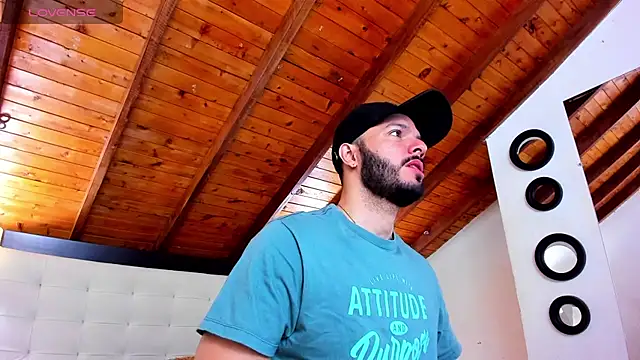 Tom Bailey online show from November 29, 12:38 pm