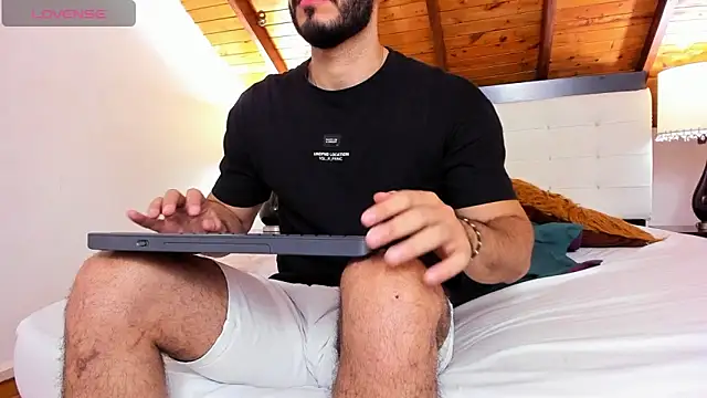 Tom Bailey online show from September 17, 12:40 pm