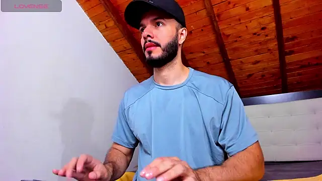 Tom Bailey online show from April 7, 12:51 pm