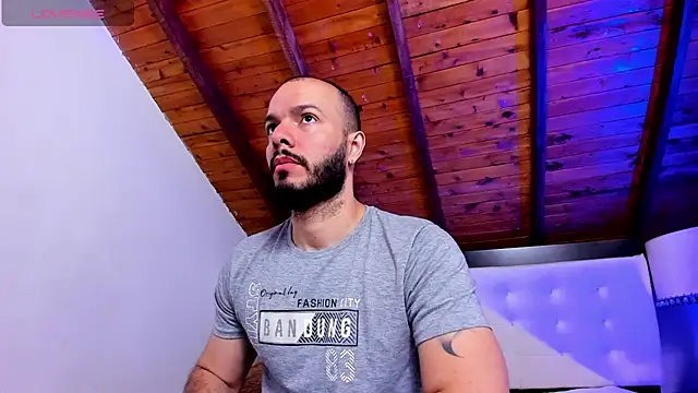 Tom Bailey online show from March 9, 12:30 pm