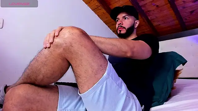 Snapshot of Tom_Bailey chatting on January 9, 12:45 pm Tom Bailey online show from January 9, 12:45 pm