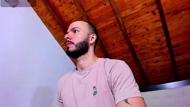 Tom Bailey online show from April 4, 12:34 pm