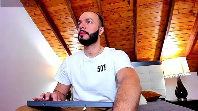 Tom Bailey online show from November 1, 1:05 pm