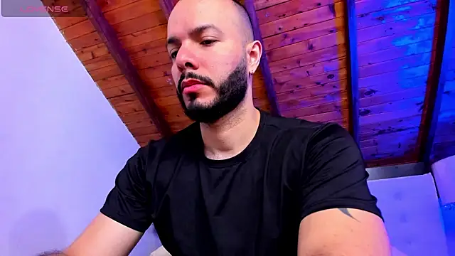 Snapshot of Tom_Bailey chatting on March 2, 12:45 pm Tom Bailey online show from March 2, 12:45 pm