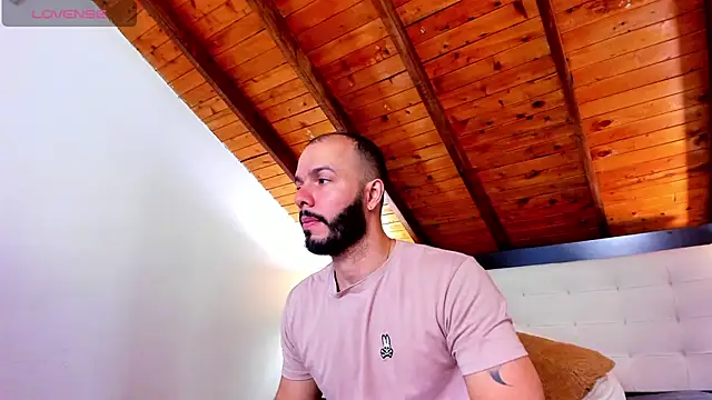 Tom Bailey online show from November 11, 12:55 pm