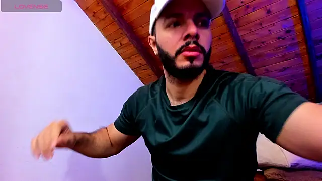 Snapshot of Tom_Bailey chatting on February 26, 12:49 pm Tom Bailey online show from February 26, 12:49 pm