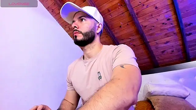 Snapshot of Tom_Bailey chatting on February 14, 12:49 pm Tom Bailey online show from February 14, 12:49 pm