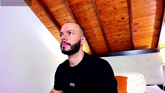 Tom Bailey online show from October 5, 12:18 pm