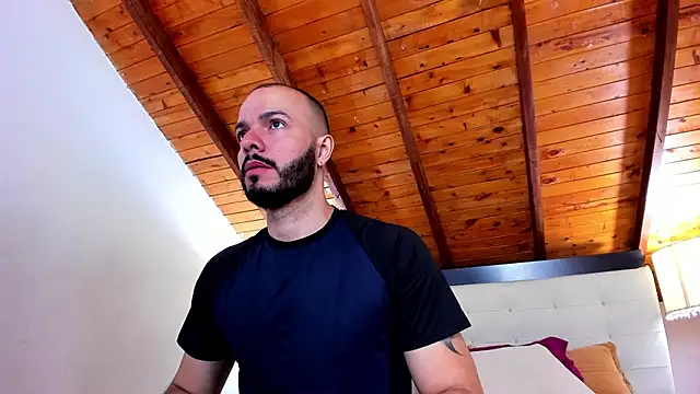 Tom Bailey online show from December 1, 12:39 pm