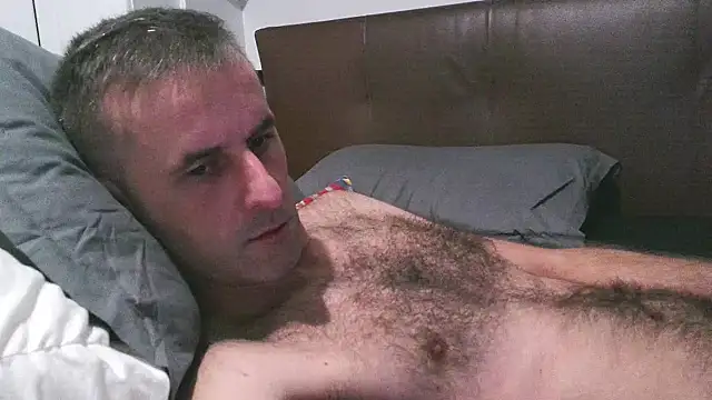 stevenpit online show from December 18, 6:23 pm