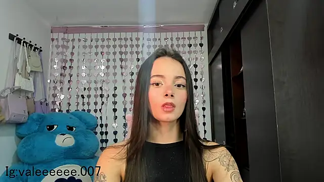 Snapshot of lucyy_tay chatting on December 12, 12:27 am lucyy tay online show from December 12, 12:27 am