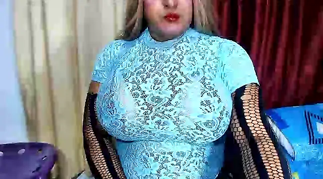 Snapshot of alessia_hot69 chatting on March 18, 12:28 pm alessia hot69 online show from March 18, 12:28 pm
