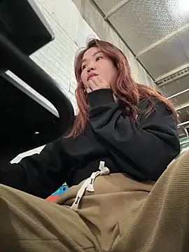 Emily 9xx online show from December 23, 7:28 am